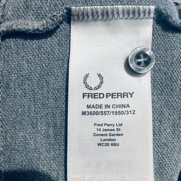 Fred Perry Polo Shirt Men M Blue Slim Fit Tennis Casual Very good condition - Picture 4 of 5